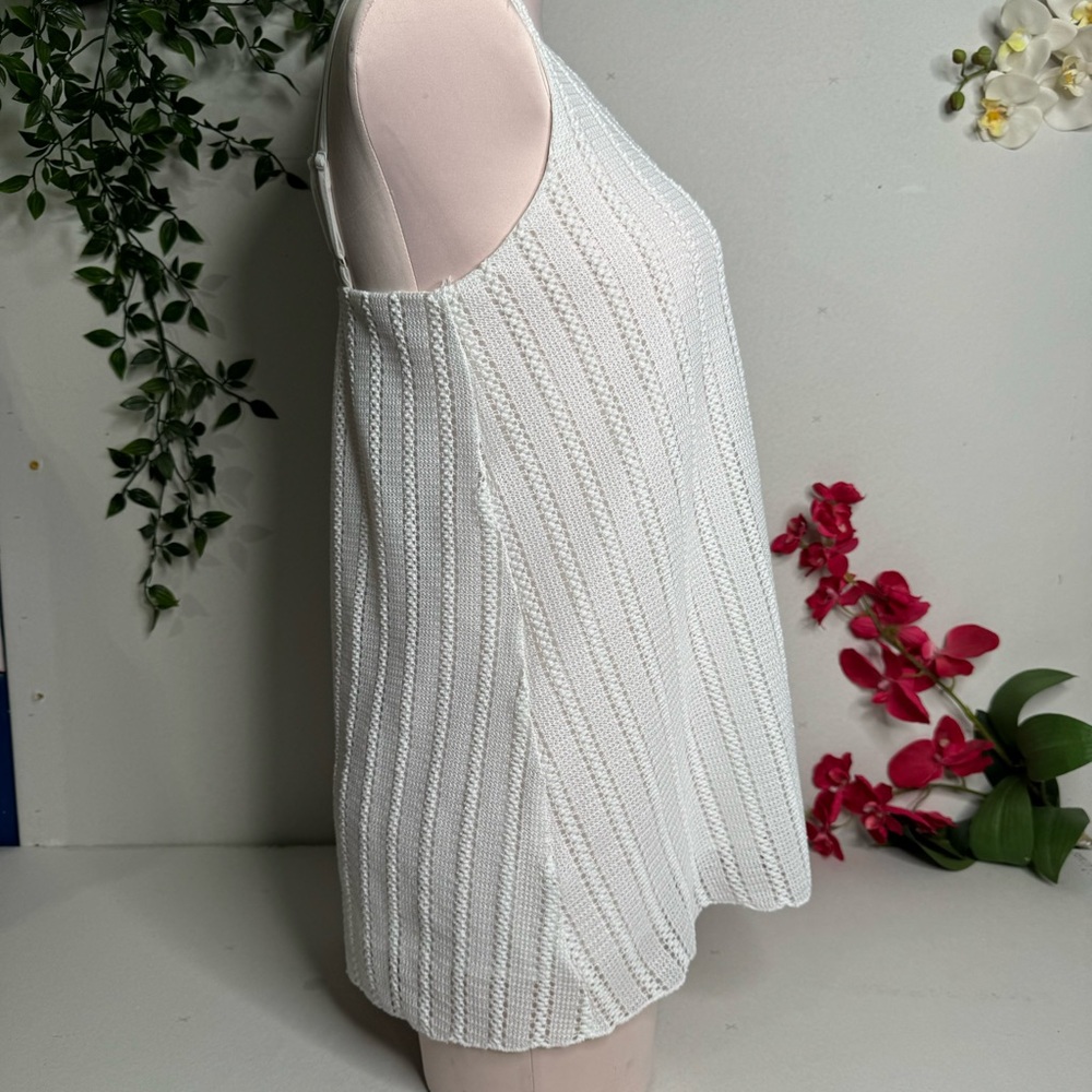 🤍Doe & Rae Top 🤍 - Picture 3 of 7